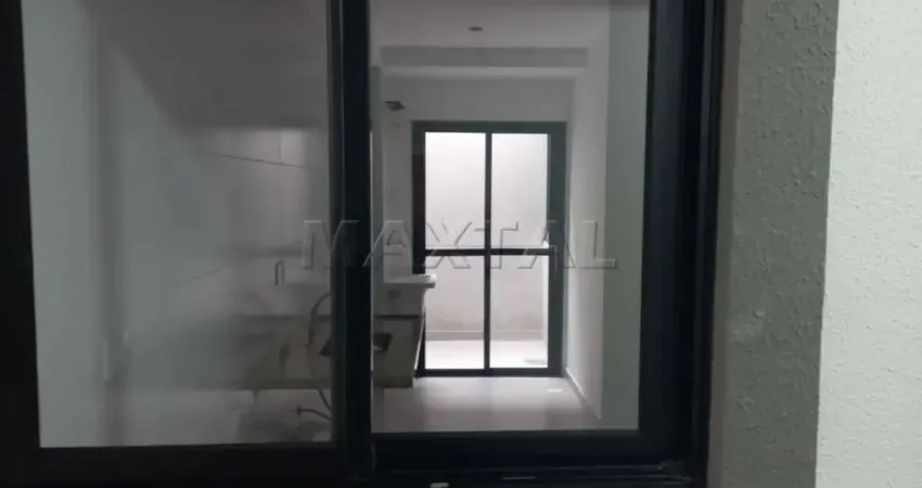 Apartamento com 28,5 m², 1 dormitório, 1 banheiro e elevador, em prédio de 2 andares no tucuruvi.