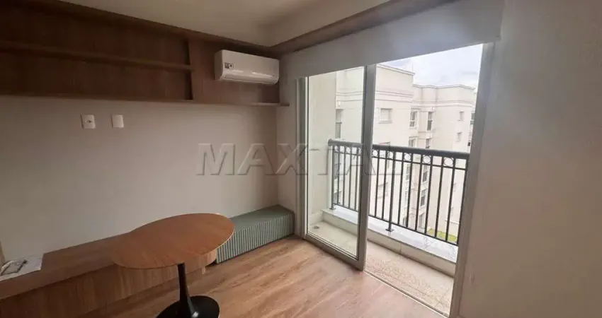 Studio novo mobiliado em santana com 22,00 m², com varanda, armários e ar condicionado.