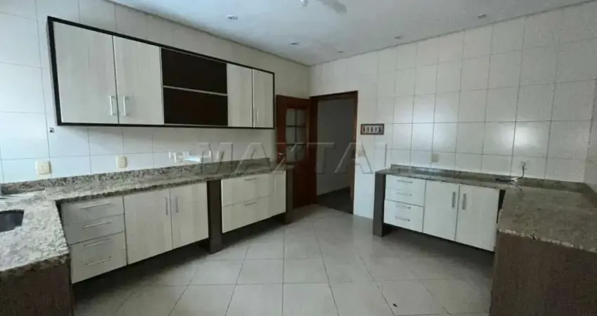 Sobrado à venda, de 105 m², com 03 dormitórios e 01 vaga de garagem, em santana.