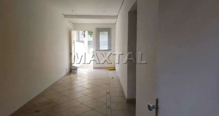 Sobrado em região comercial de santana, 100m²,  com 3 salas e 2 vagas de garagem.