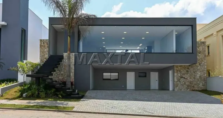 Casa 430 metros de área util com 3 suítes sendo 1 master e vaga para 6 autos