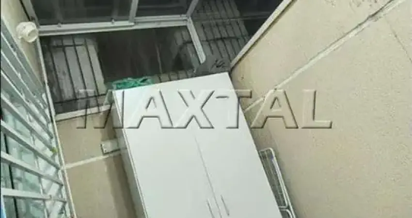 Casa em condomínio fechado, 2 quartos sendo 2 suítes e 1 vaga, na vila isolina mazzei.