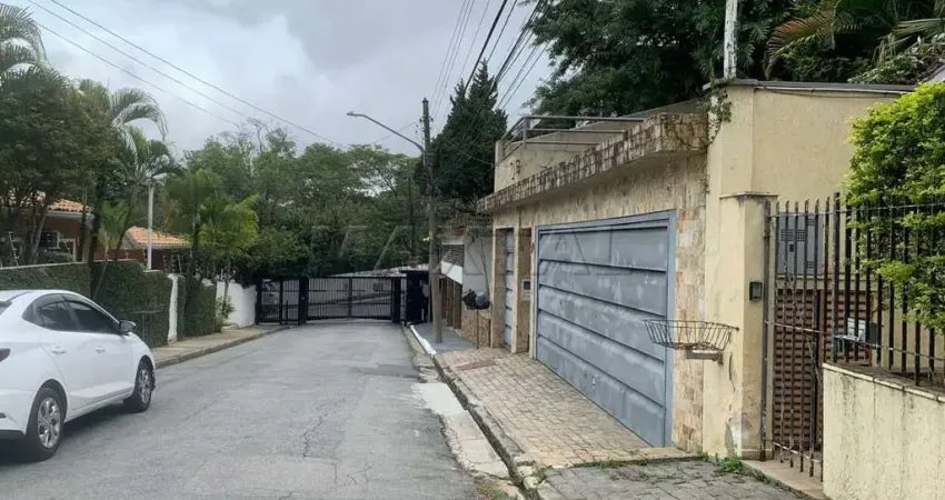 Sobrado à venda com 375m² em condomínio fechado,4 dormitórios,4 suítes,3 vagas no jardim são bento.