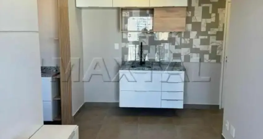 Apartamento para locação, com 2 dormitórios, 1 vaga de garagem, piscina e academia.