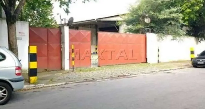 Galpão de 2.650m², de área construída, com 4 banheiros, no parque novo mundo.