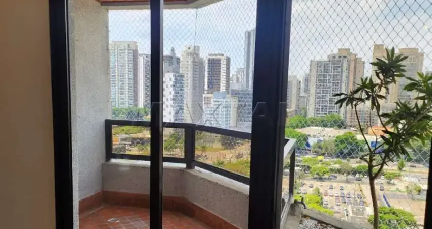 Cobertura à venda de 270m², com 3 dormitórios, e 4 vagas, em santo amaro.