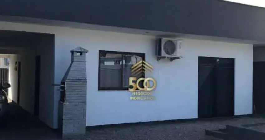 Casa com 3 dormitórios à venda, 180 m² por R$ 690.000,00 - Sertão do Maruim - São José/SC