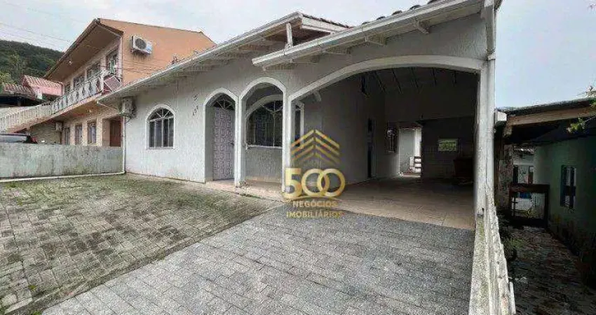 Casa à venda, 204 m² por R$ 690.000,00 - Roçado - São José/SC