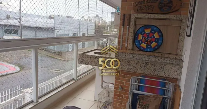 Apartamento com 3 dormitórios sendo 1 Suíte em Barreiros - São José - SC