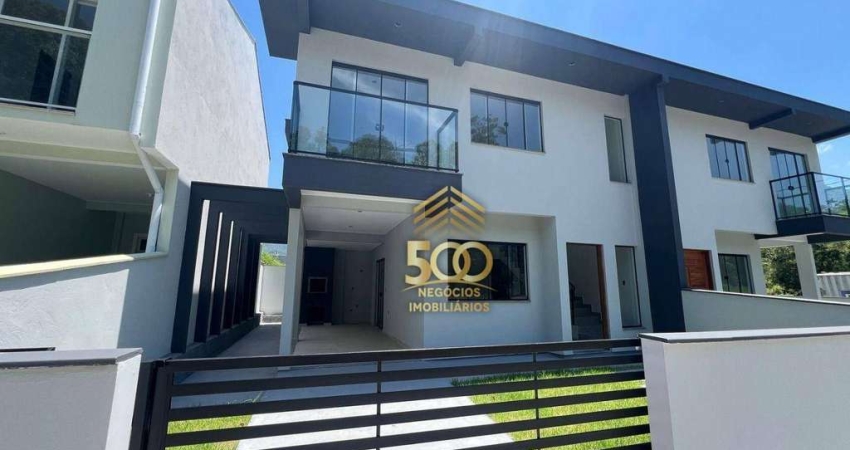 Sobrado com 3 dormitórios à venda, 101 m² por R$ 580.000,00 - Forquilhas - São José/SC