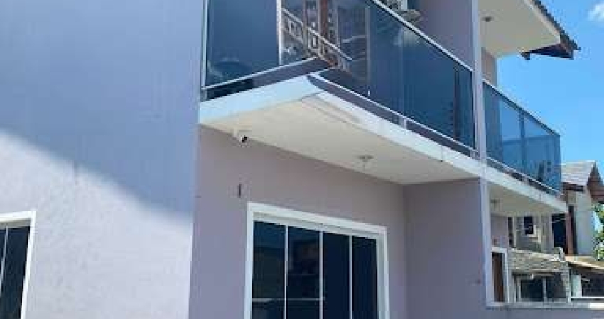 Sobrado com 2 suítes à venda, 92 m² por R$ 380.000 - Barra do Aririú - Palhoça/SC