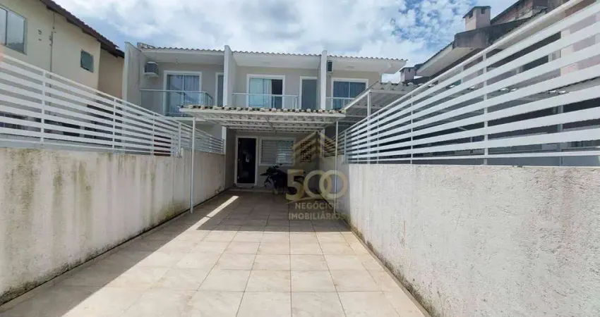 Sobrado com 2 dormitórios à venda, 80 m² por R$ 460.000,00 - Sertão do Maruim - São José/SC