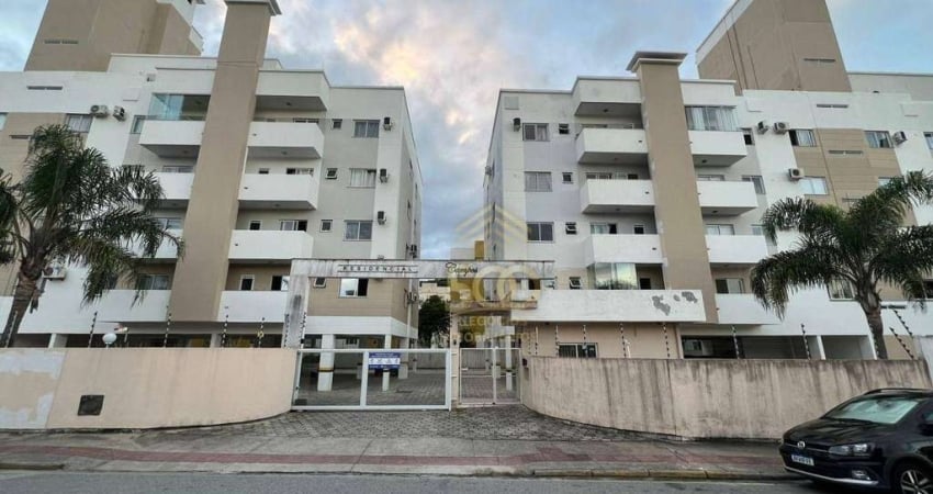 Apartamento com 2 dormitórios à venda, 70 m² por R$ 295.000,00 - Real Parque - São José/SC