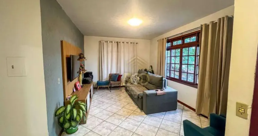 Casa com 3 dormitórios à venda, em terreno de 480 m² por R$ 450.000 - Forquilhinhas - São José/SC