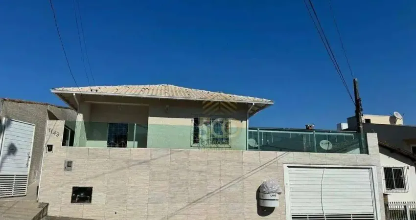 Casa com 3 dormitórios à venda, 112 m² por R$ 700.000,00 - Ipiranga - São José/SC