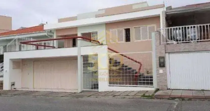 Residencial › casa com 3 dormitório(s) sendo 3 suíte(s) no bairro estreito - - florianópolis - sc