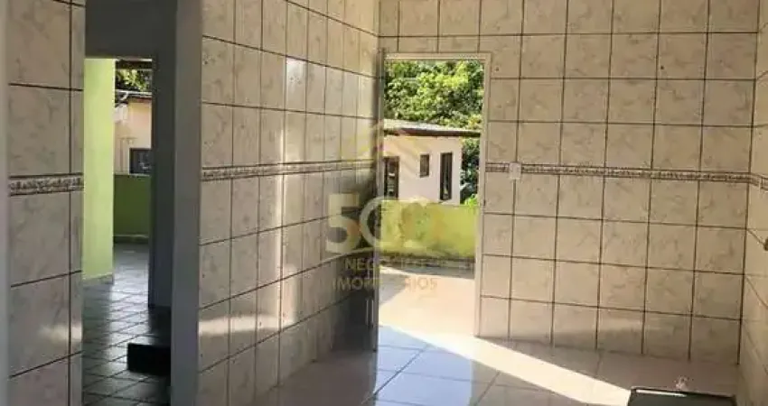 Residencial › casa com 2 dormitório(s) sendo 0 suíte(s) no bairro roçado - - são josé - sc