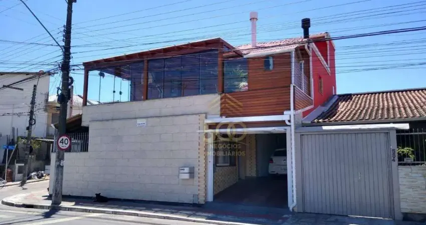 Casa com 5 dormitórios à venda, 240 m² por R$ 1.200.000,00 - Forquilhas - São José/SC
