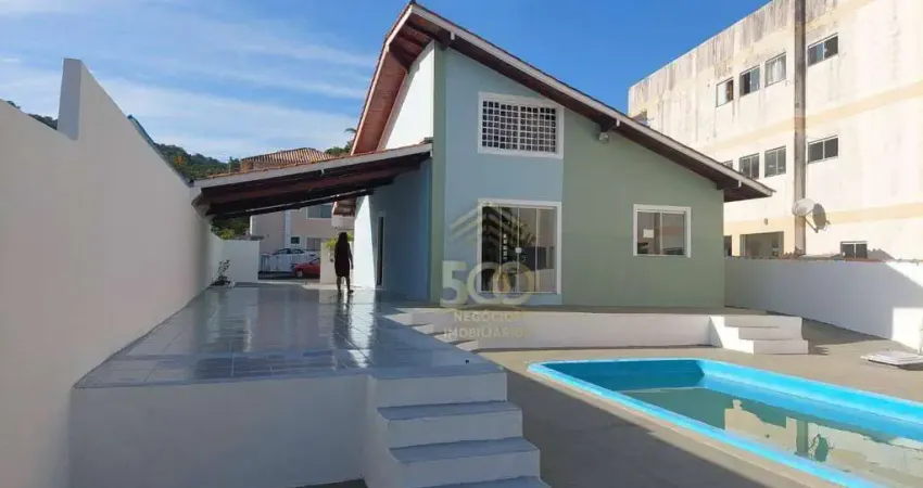 Casa à venda, 152 m² por R$ 792.000,00 - Forquilhas - São José/SC