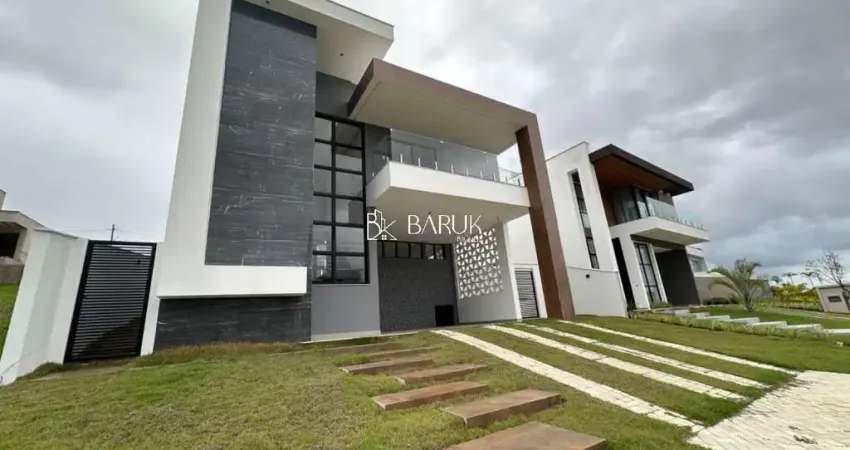Casa em Condomínio de Alto Padrão em São Pedro, Juiz de Fora-MG: 3 Quartos, 3 Suítes, 4 Salas, 2 Vagas, 279m².