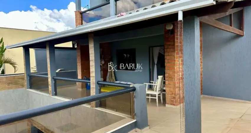 Casa cond. são lucas, 6 quartos, 1 suíte, 3 salas, 3 banheiros, 2 vagas de garagem, 230m². agende sua visita