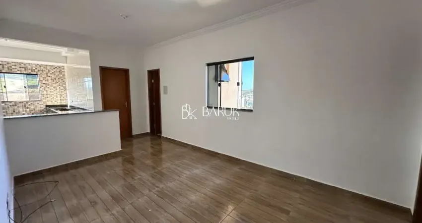 Nova benfica, 3 quartos, suíte, varanda, garagem, excelente localização.