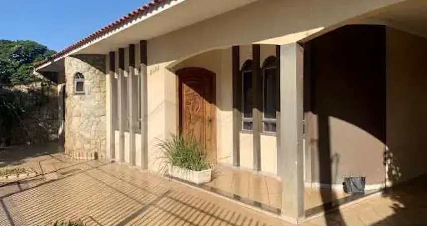 Casa com 3 dormitórios à venda, 225 m² por R$ 1.050.000,00 - Jardim Iguaçu - Maringá/PR