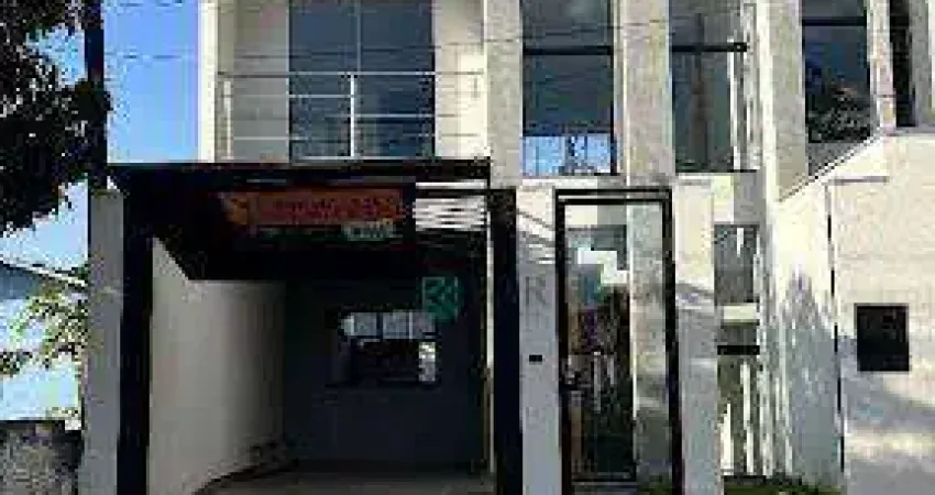 Sobrado com 1 suíte + 2 quartos à venda, 130 m² por R$ 650.000 - Jardim Paulista - Maringá/PR