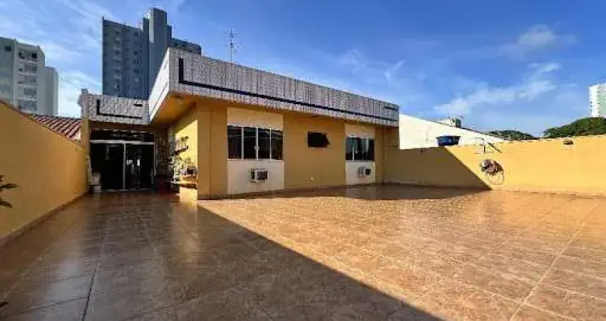 Sobrado com 4 dormitórios à venda, 490 m² por R$ 2.500.000,00 - Zona 07 - Maringá/PR
