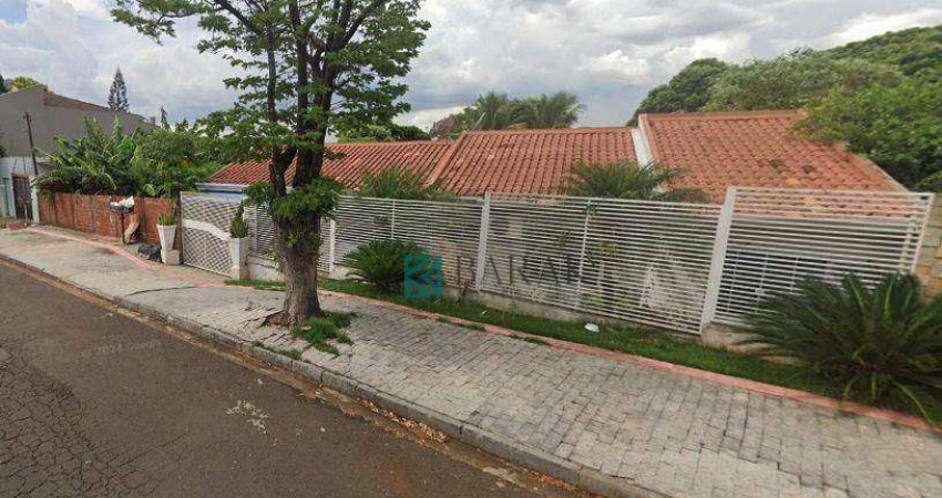 Casa com 3 dormitórios à venda, 180 m² por R$ 650.000 - Jardim Thaís - Maringá/PR