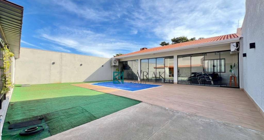 Sobrado com Edícula e área Comercial à venda, 392m² de construção por R$ 1.890.000 - Vila Vardelina - Maringá/PR