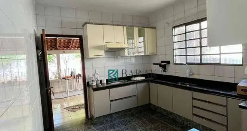 Venda |  casa com 3 dormitórios, sendo 1 suíte em jardim américa, maringá/pr