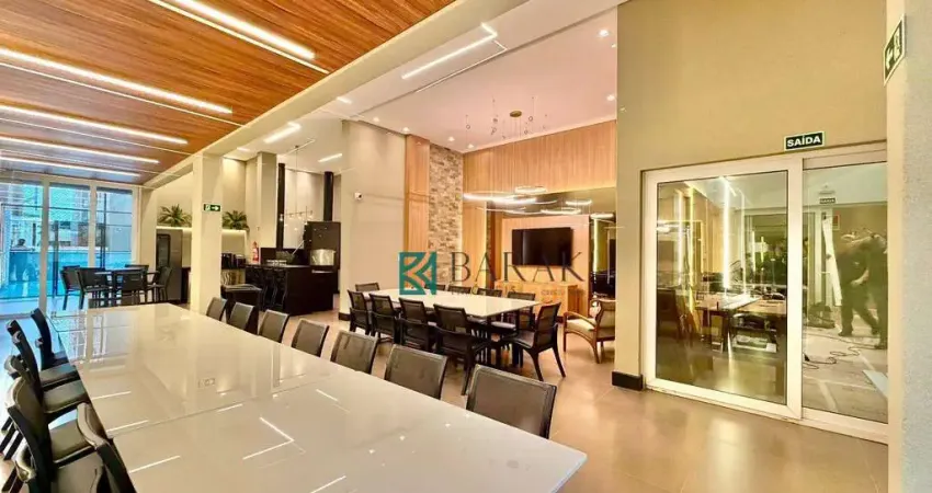 Apartamento com 4 suítes para alugar, 217 m² por R$ 7.500/mês - Zona 01 - Maringá/PR