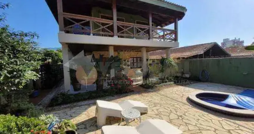 Sobrado à venda em caraguatatuba, capricórnio i, com 4 quartos