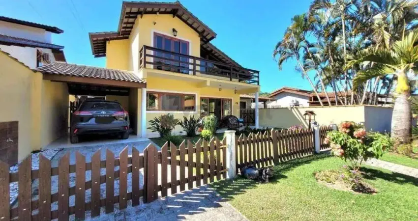 Sobrado em condomínio à venda em Caraguatatuba, Mar Verde, com 3 quartos, 237m²