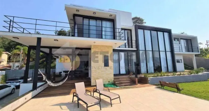 Casa à venda no Cigarras, São Sebastião