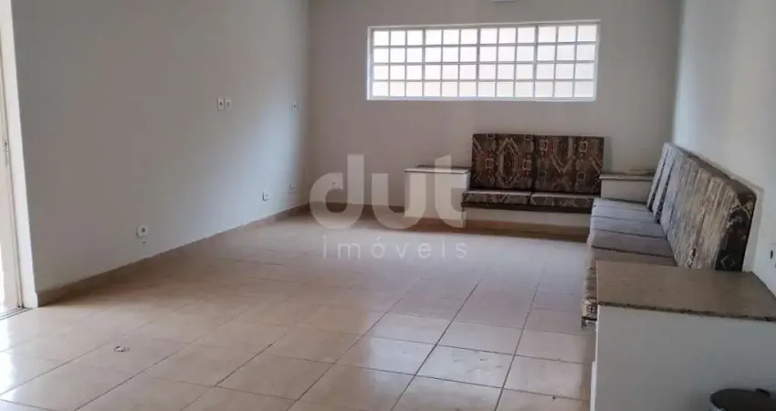 Casa comercial à venda na Rua Credencio Zechin, 80, Centro, Vinhedo