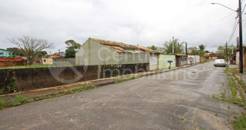 TERRENO à venda em Peruíbe, no bairro Belmira Novaes