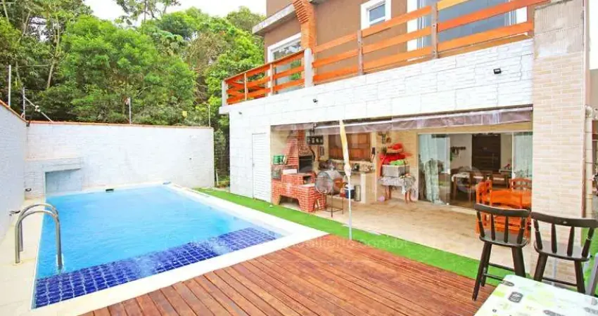 Casa à venda com piscina e 5 quartos em peruíbe, no bairro flora rica