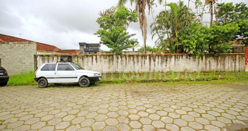 TERRENO à venda em Peruíbe, no bairro Jardim Três Marias