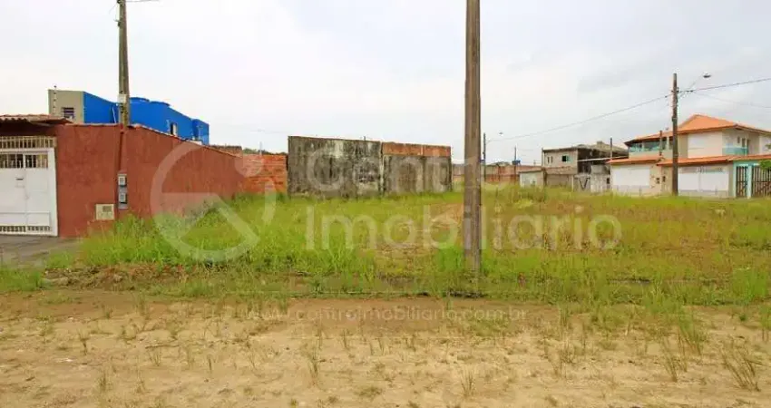 TERRENO à venda em Peruíbe, no bairro Jardim Veneza