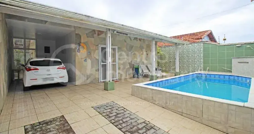 Casa à venda com piscina e 3 quartos em peruíbe, no bairro balneario florida