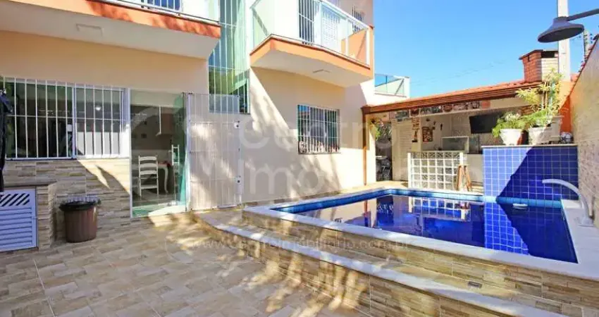 Casa à venda com piscina e 2 quartos em peruíbe, no bairro stella maris
