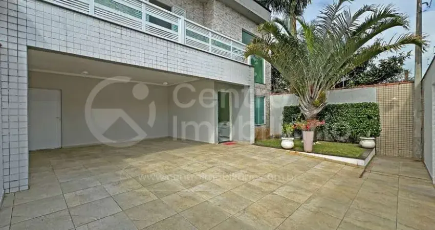 Casa à venda com piscina e 4 quartos em peruíbe, no bairro cidade nova peruíbe