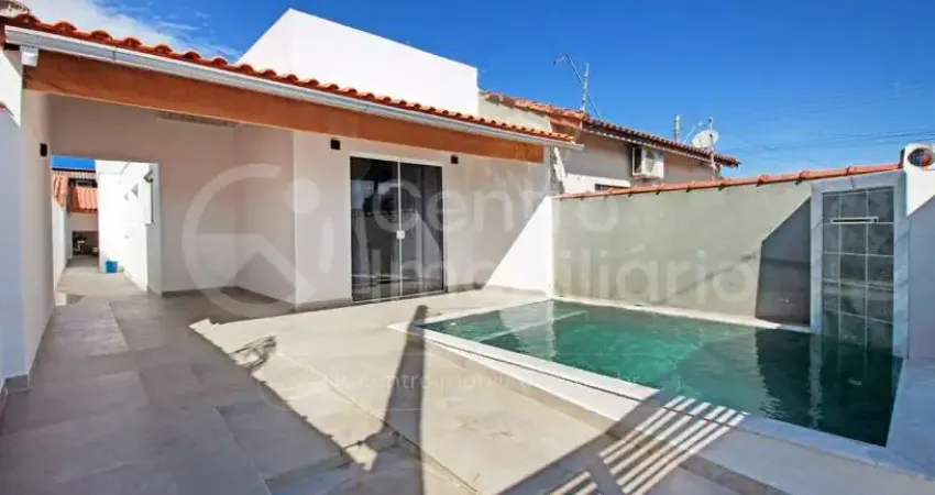 Casa à venda com piscina e 2 quartos em peruíbe, no bairro cidade nova peruíbe