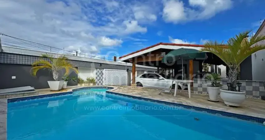 Casa à venda com piscina e 4 quartos em peruíbe, no bairro stella maris