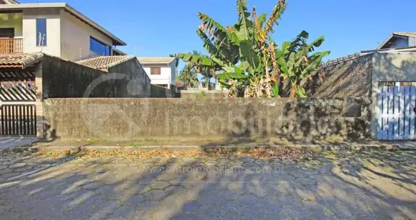 Terreno à venda no Centro, Peruíbe