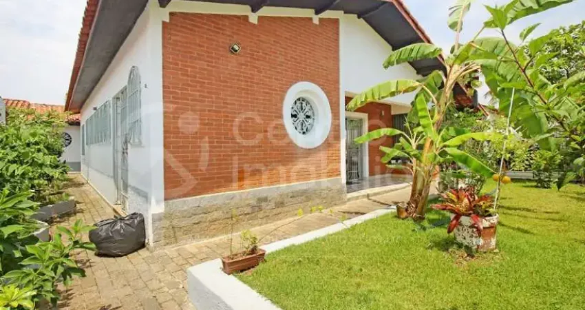 Casa à venda com 3 quartos em peruíbe, no bairro parque turistico
