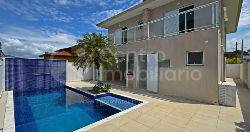 Casa à venda com piscina e 5 quartos em peruíbe, no bairro bougainvillee iv