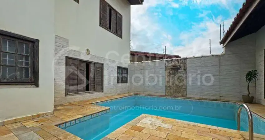 Casa à venda com piscina e 4 quartos em peruíbe, no bairro cidade nova peruíbe